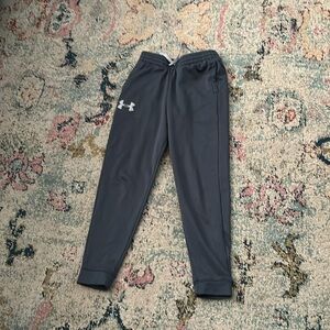 Under Armour boy’s sweatpants Size M